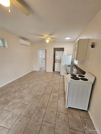 $1,200 | 9775 North Loop Road, Unit 1, Pensacola, FL 32507