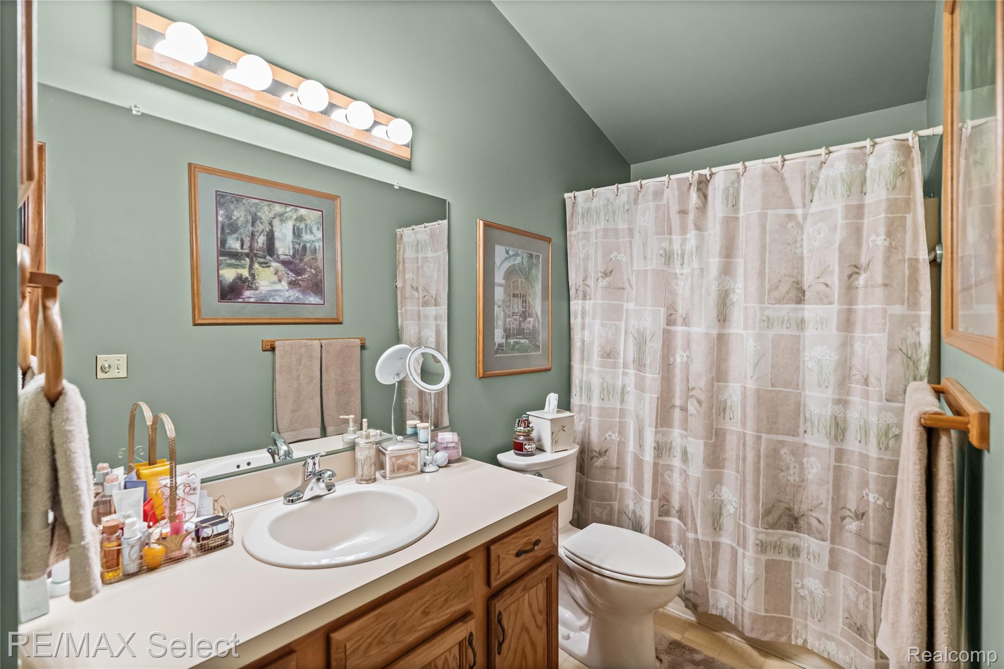6605 Flushing Road Flushing, MI 48433 - Photo 25 of 37 6605 Flushing Rd 43.jpg