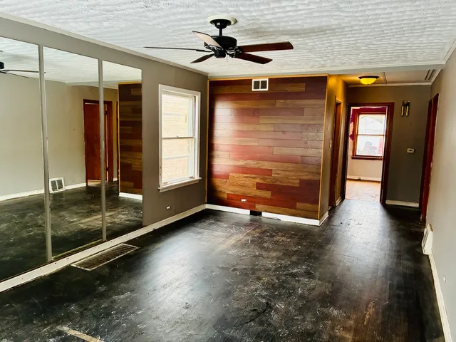 $129,900 | 12915 South Parnell Avenue, Chicago, IL 60628