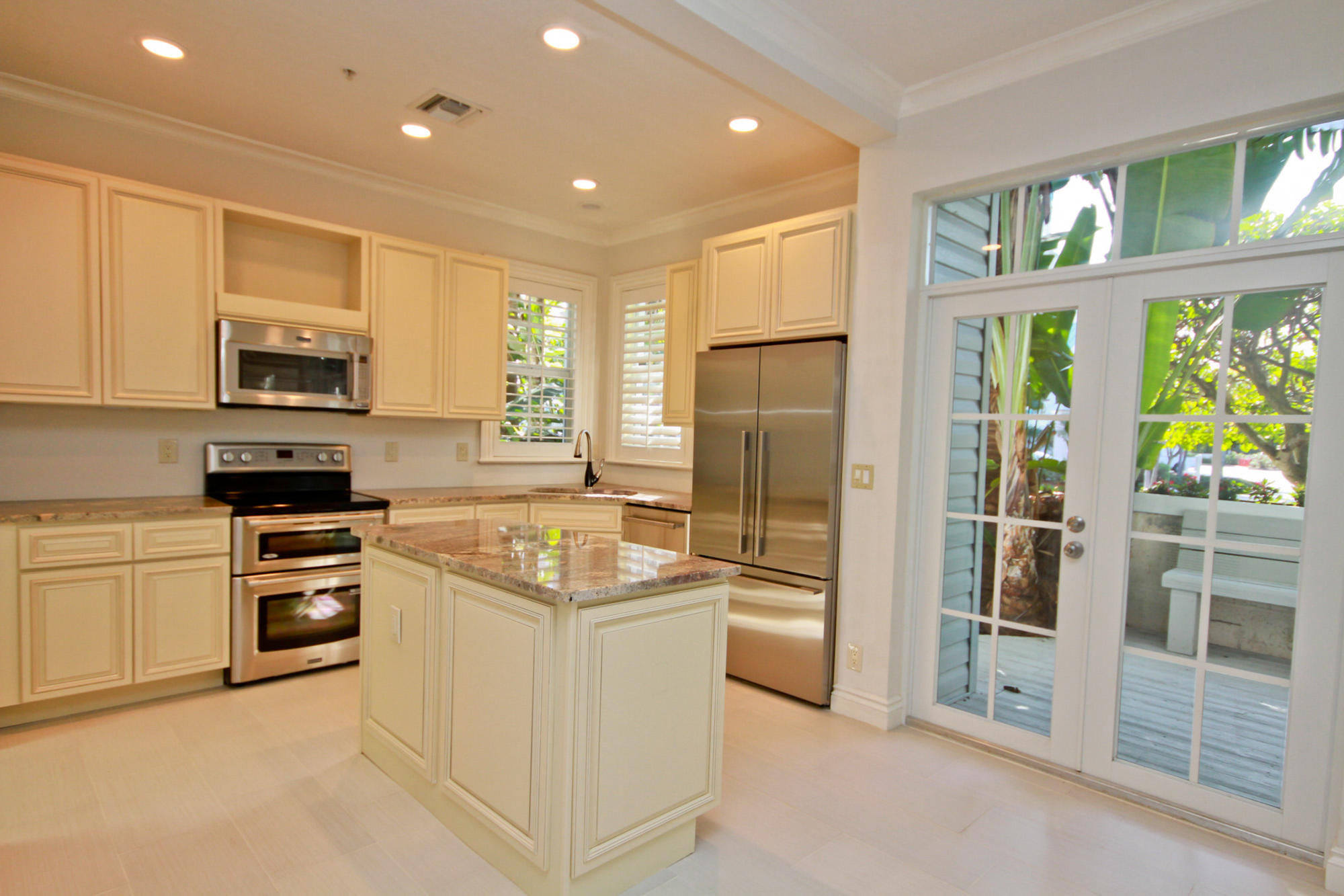 132 Jupiter Key Road Jupiter, FL 33477 - Photo 7 of 29 0006