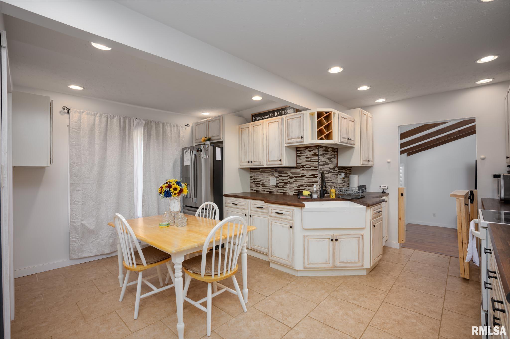 1890 North Reed Station Road Carbondale, IL 62901 - Photo 5 of 42 Gallery Image 5