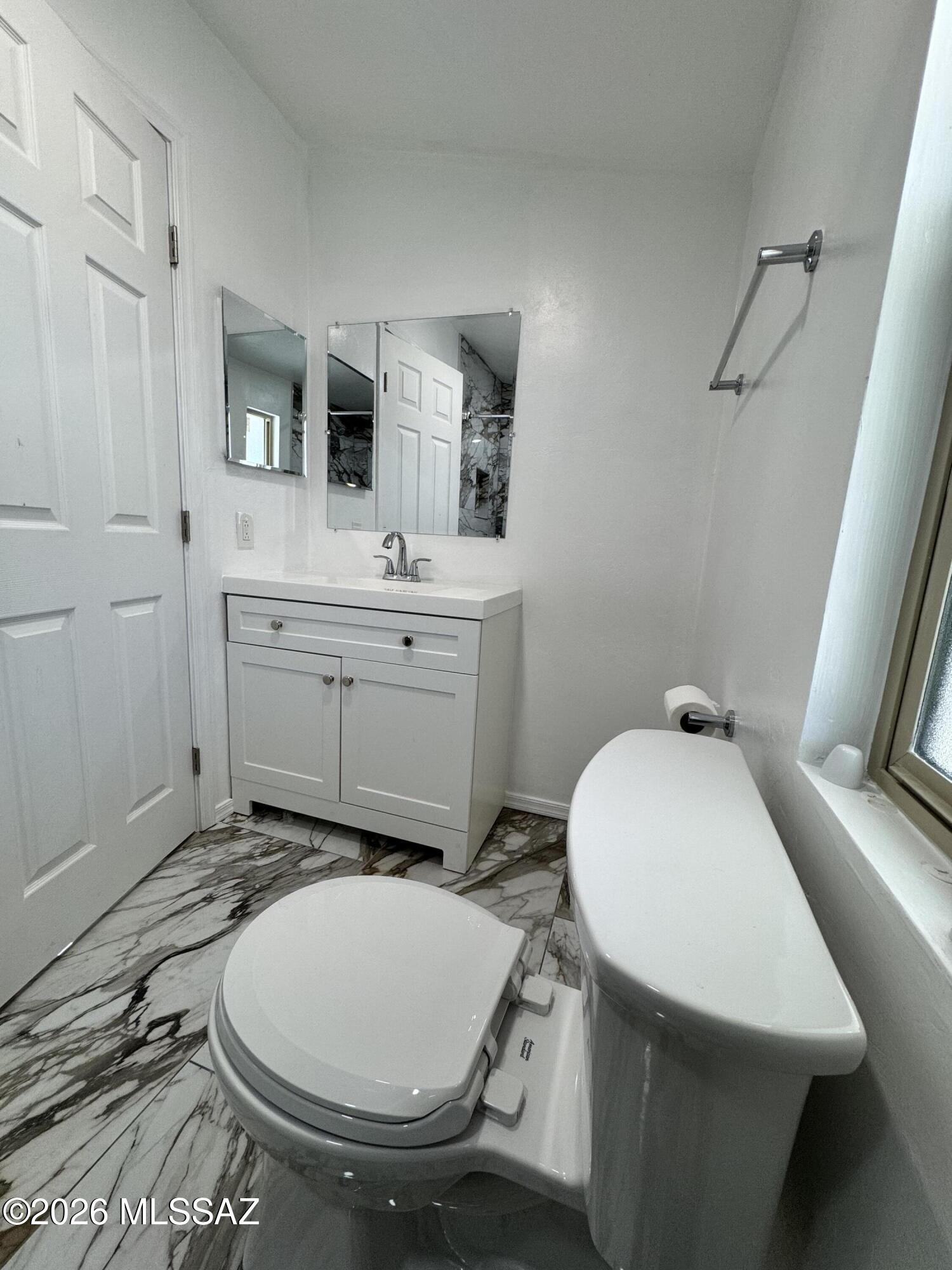 4675 South Harrison Road, Unit 88 Tucson, AZ 85730 - Photo 16 of 19 16_Master_Bathroom