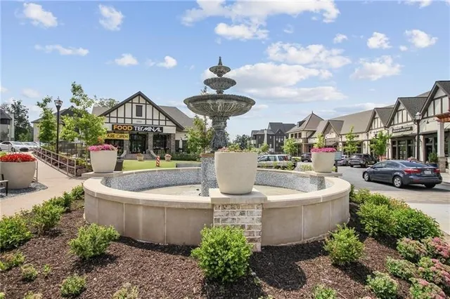 $524,900 | 6607 Sterling Drive, Unit 5, Sandy Springs, GA 30328