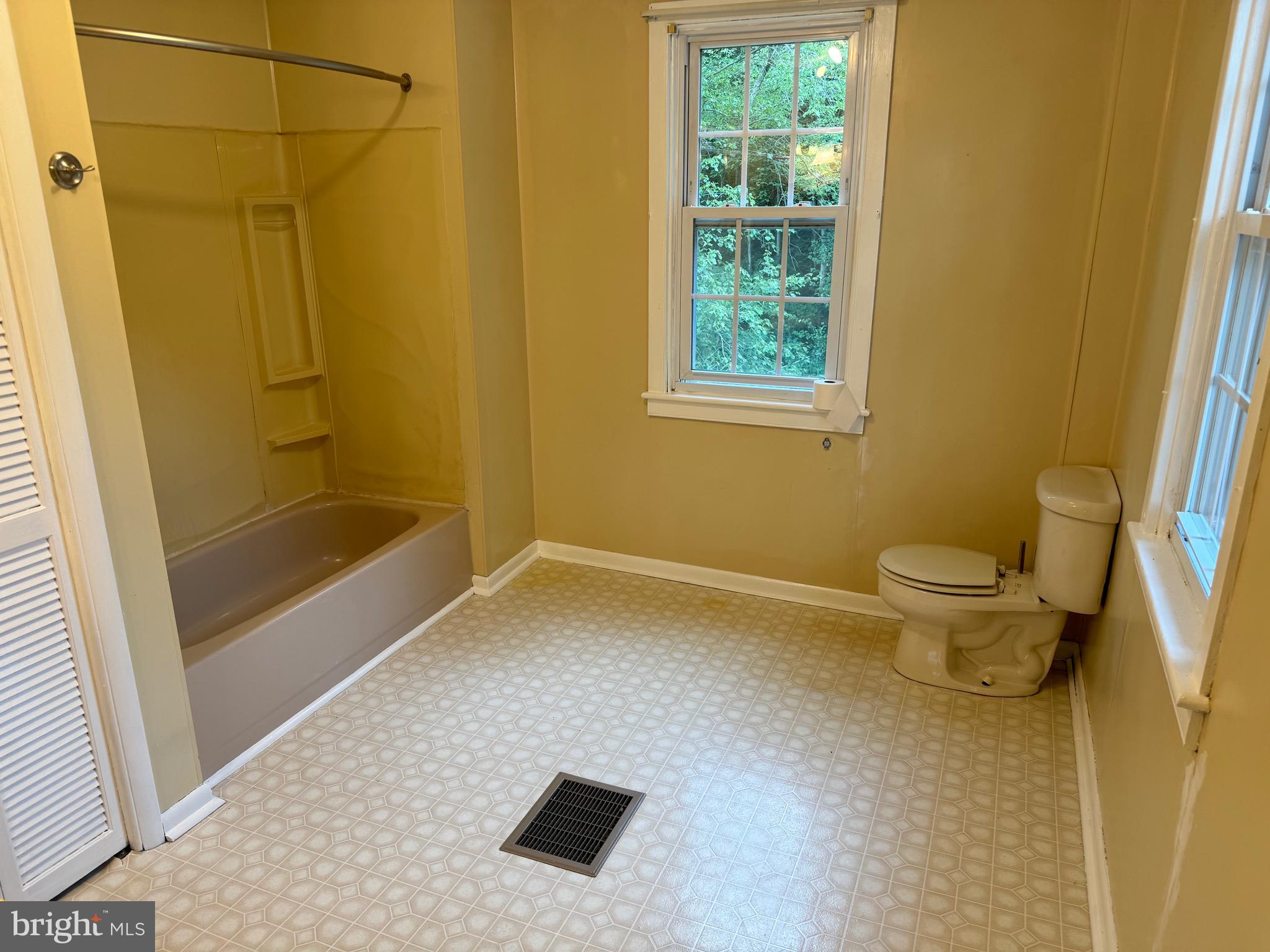 4100 Carrs Road Manchester, MD 21102 - Photo 7 of 10 Bath