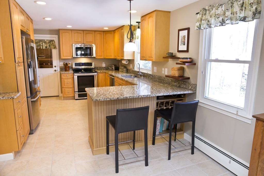 32 Longfellow Road Shrewsbury, MA 01545 - Photo 12 of 41 Gallery Image 12
