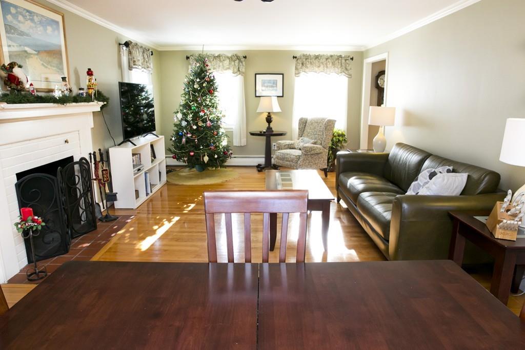 32 Longfellow Road Shrewsbury, MA 01545 - Photo 8 of 41 Gallery Image 8