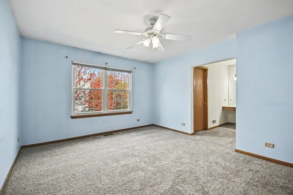 $249,900 | 202 Shadybrook Lane, Aurora, IL 60504