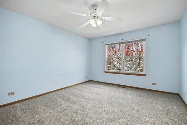 $249,900 | 202 Shadybrook Lane, Aurora, IL 60504