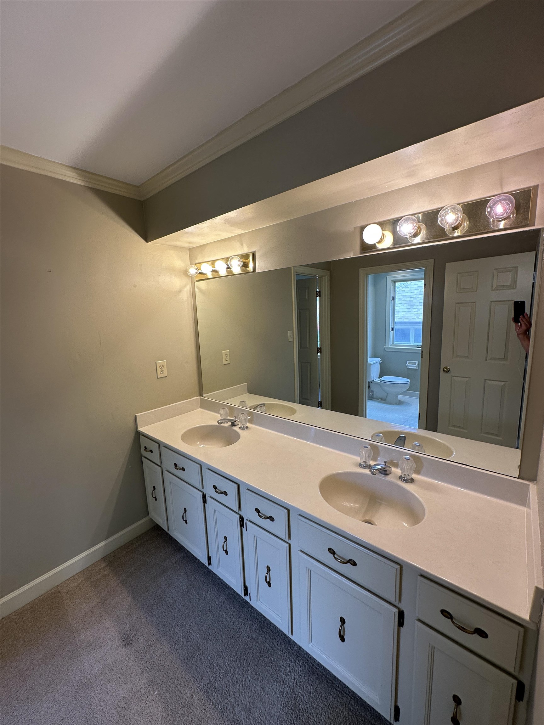 320 River Oaks Road North Memphis, TN 38120 - Photo 15 of 21 a bathroom with a granite countertop sink and a mirror