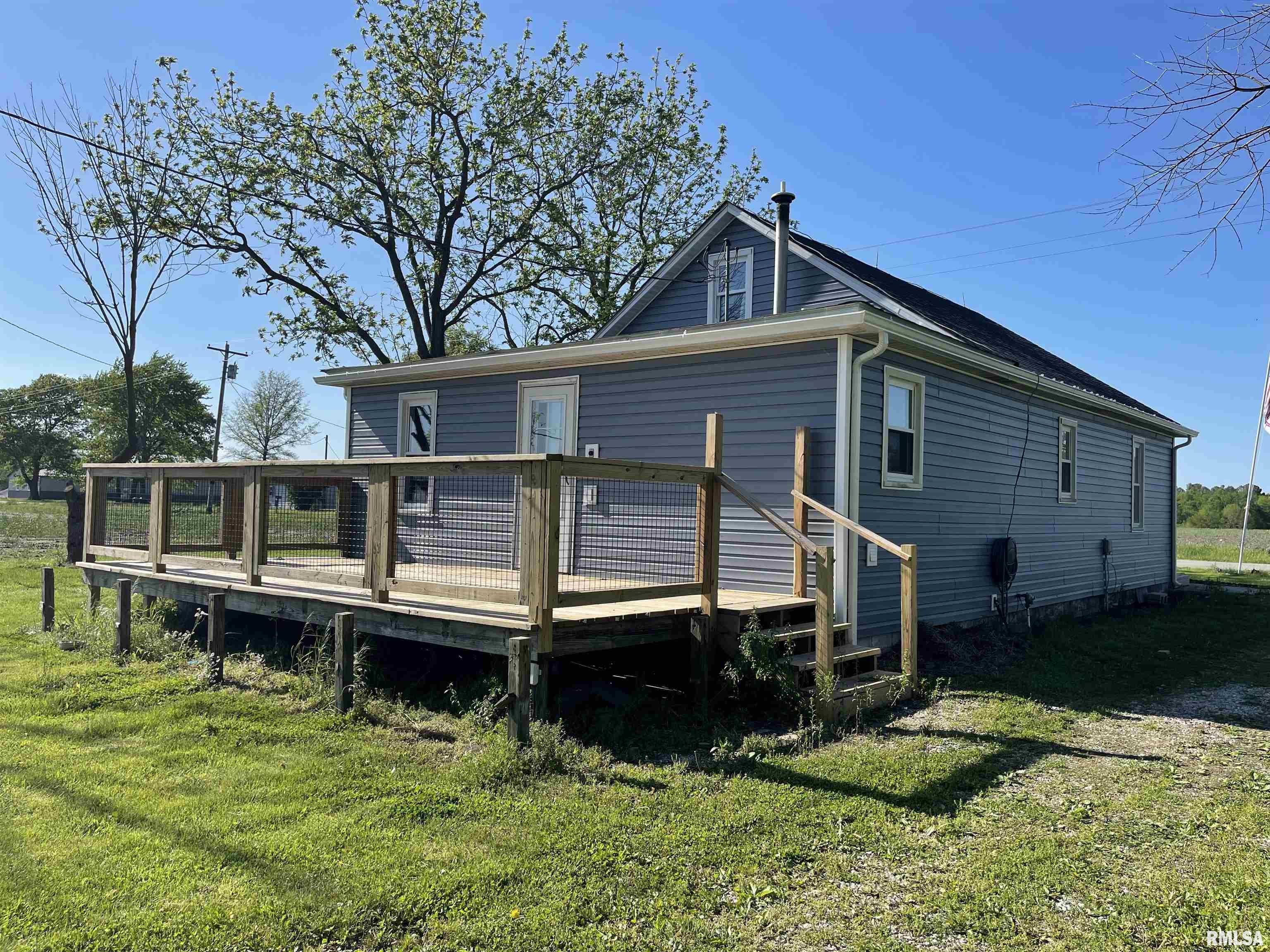 684 Fairman Road Sandoval, IL 62882 - Photo 4 of 28
