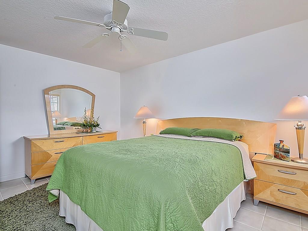 980 Southwest Tamarrow Place Stuart, FL 34997 - Photo 26 of 30 Gallery Image 26