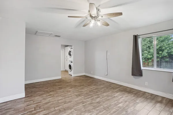 $2,750 | 2227 Northeast 3rd Avenue, Unit 2, Delray Beach, FL 33444