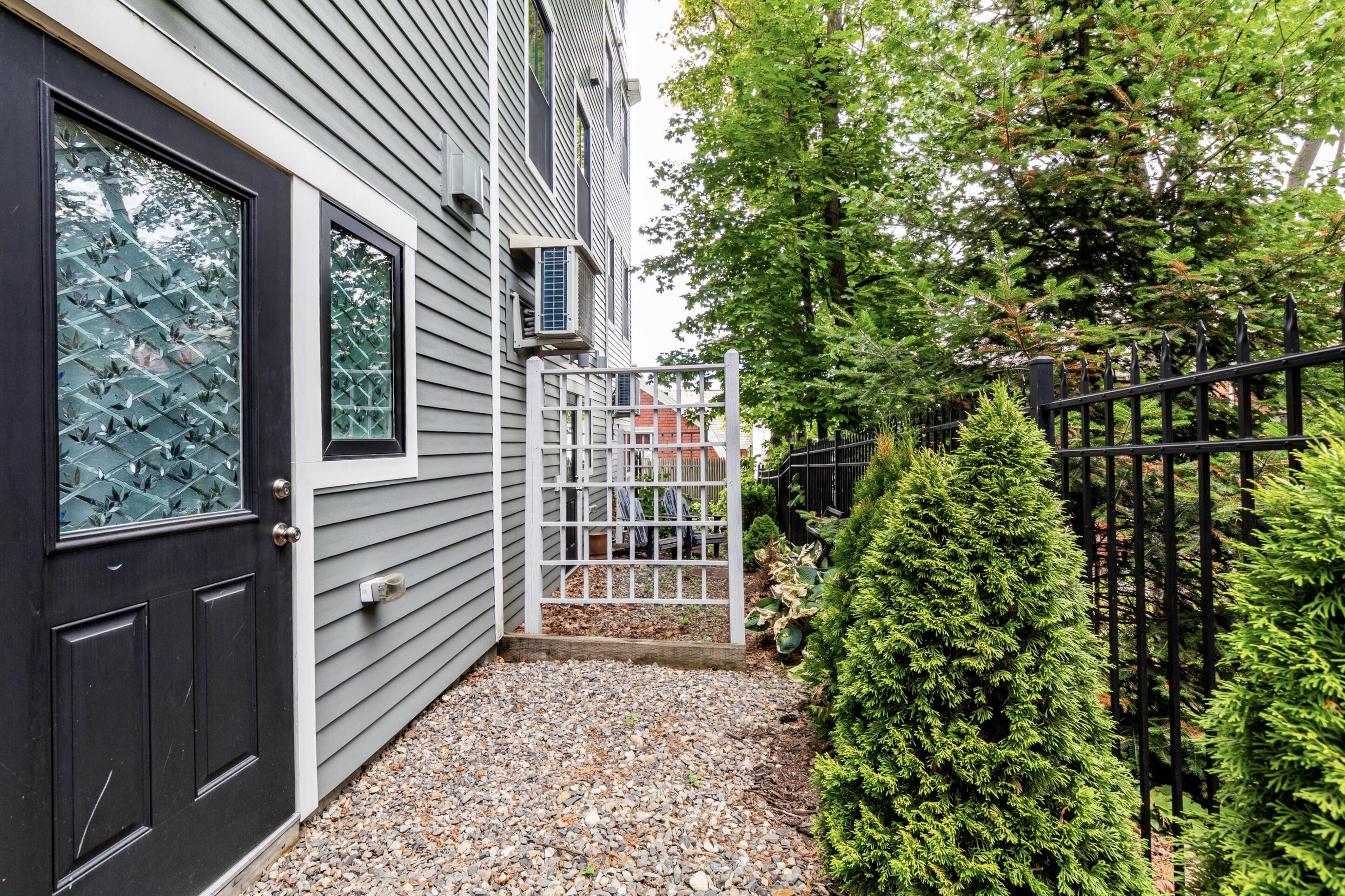 749 Congress Street, Unit 5 Portland, ME 04102 - Photo 47 of 50 46 43849D82-0745-48FD-9E87-4E49C6136A50_