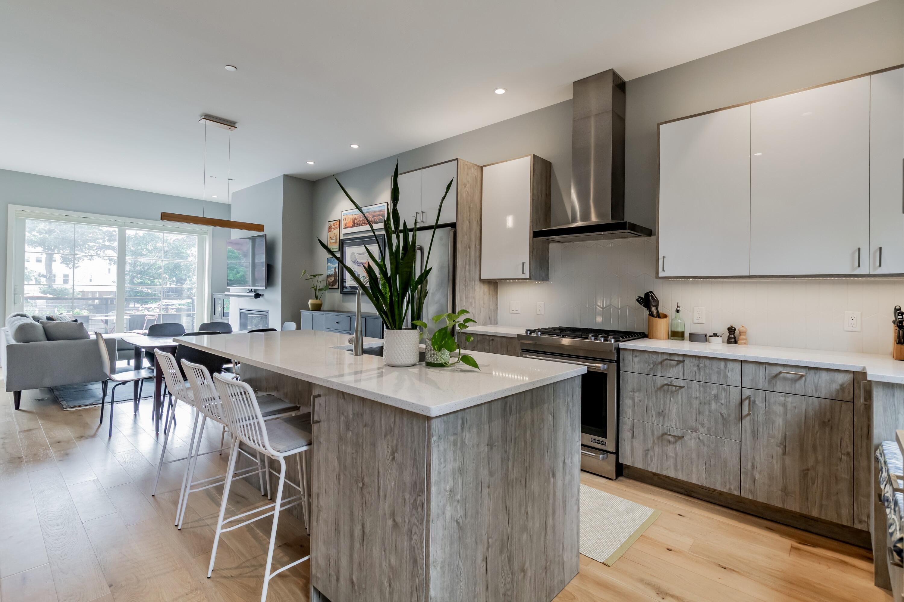 749 Congress Street, Unit 5 Portland, ME 04102 - Photo 9 of 50 11 BAF9000D-59A8-4F0E-BFDB-1E30872637B3_