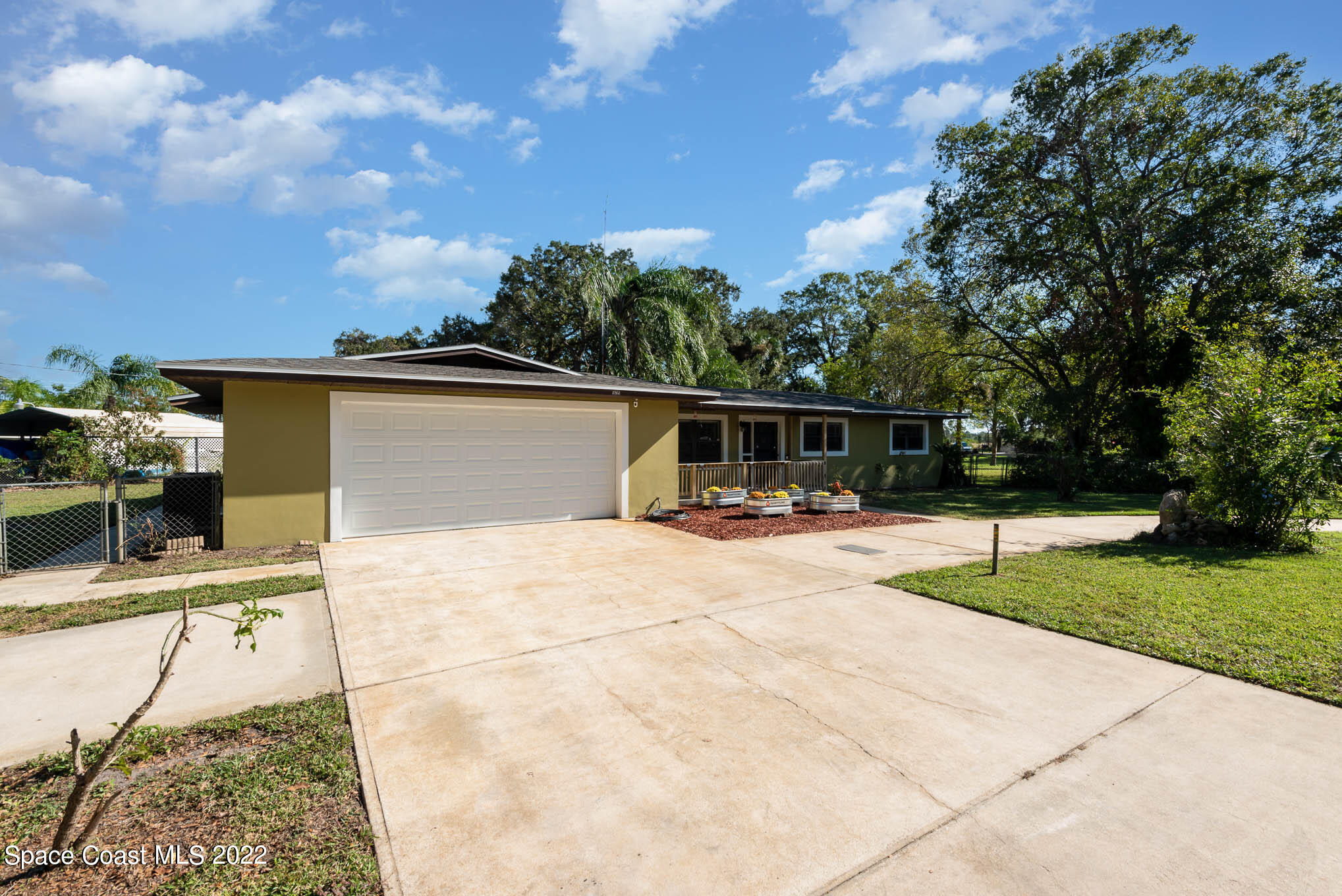 5635 Travis Street Mims, FL 32754 - Photo 2 of 22 front