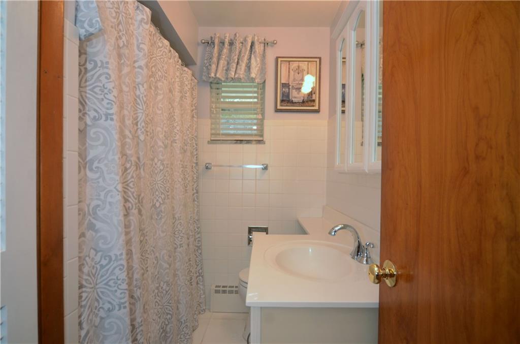 108 Mcclelland Drive Rochester, PA 15074 - Photo 12 of 25 Gallery Image 12