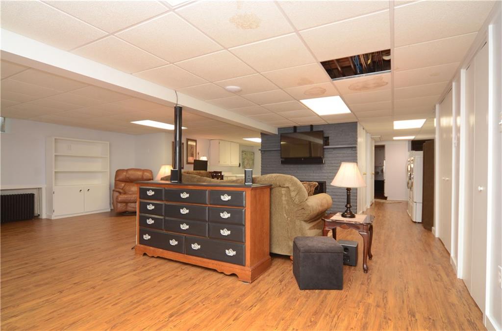 108 Mcclelland Drive Rochester, PA 15074 - Photo 16 of 25 Gallery Image 16