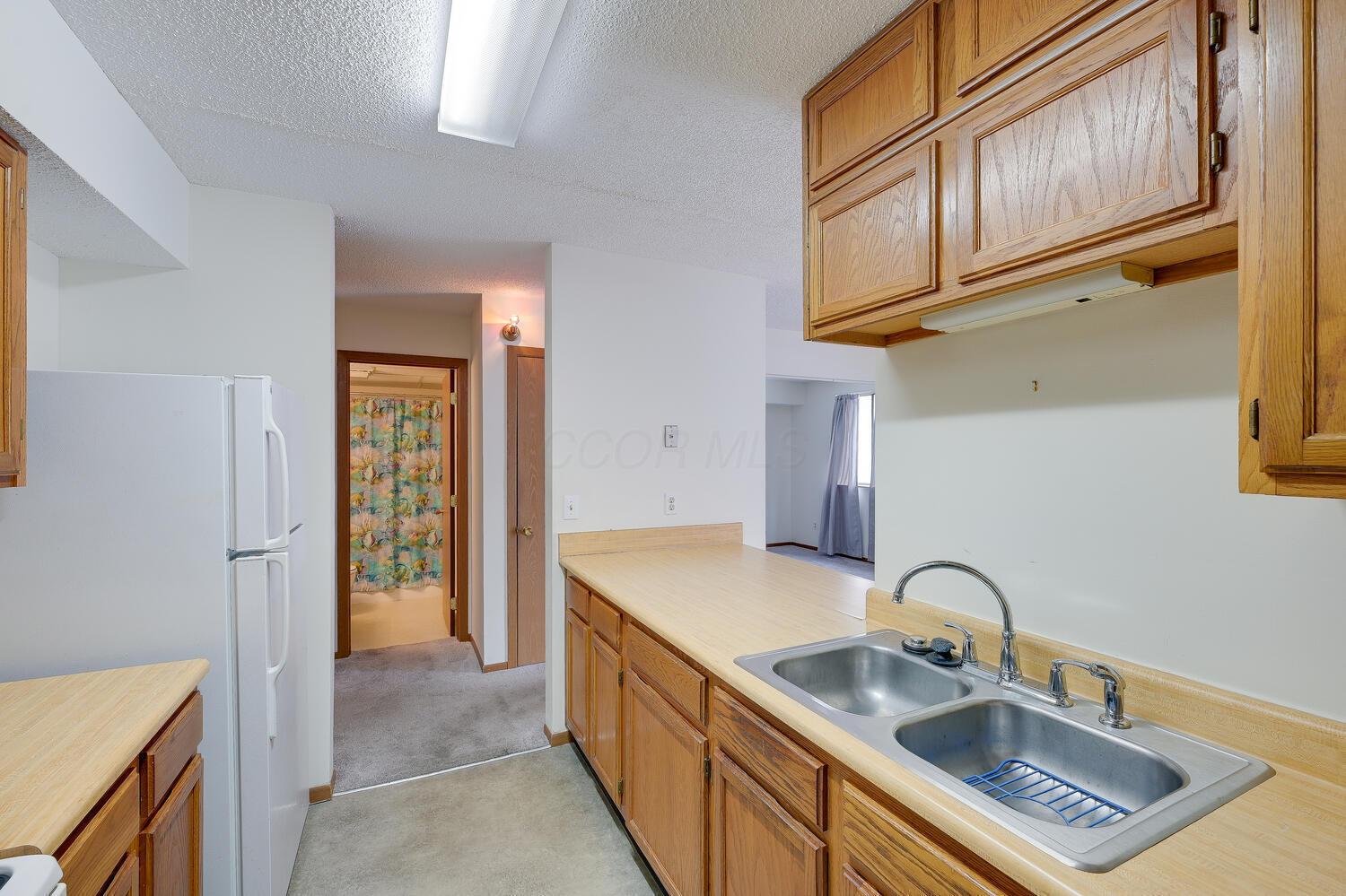 4145 Karl Road, Unit 223 Columbus, OH 43224 - Photo 15 of 31 4145 Karl Rd Columbus OH 43224-large-008
