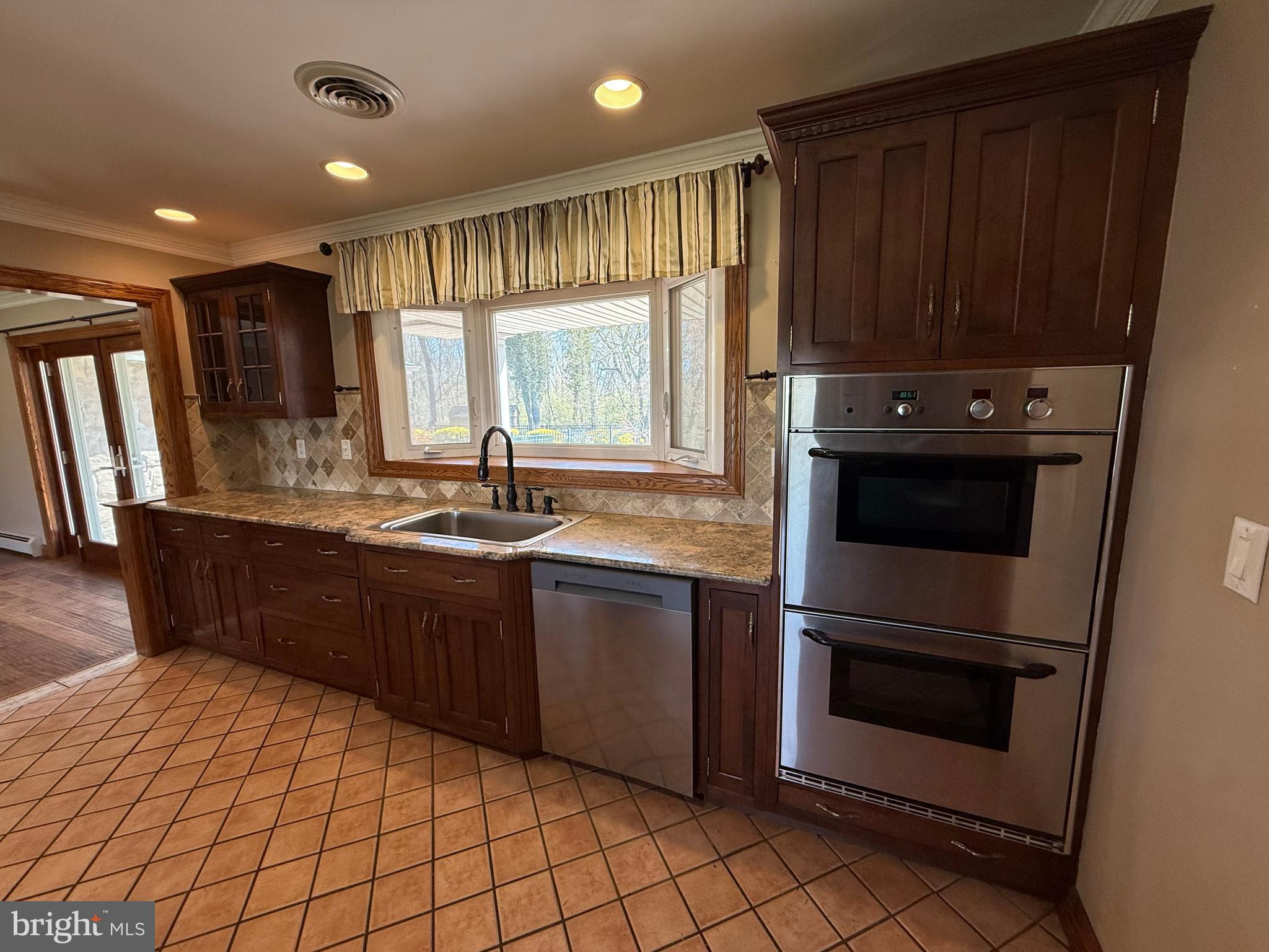 2360 Monmouth Road Jobstown, NJ 08041 - Photo 10 of 63 kitchen