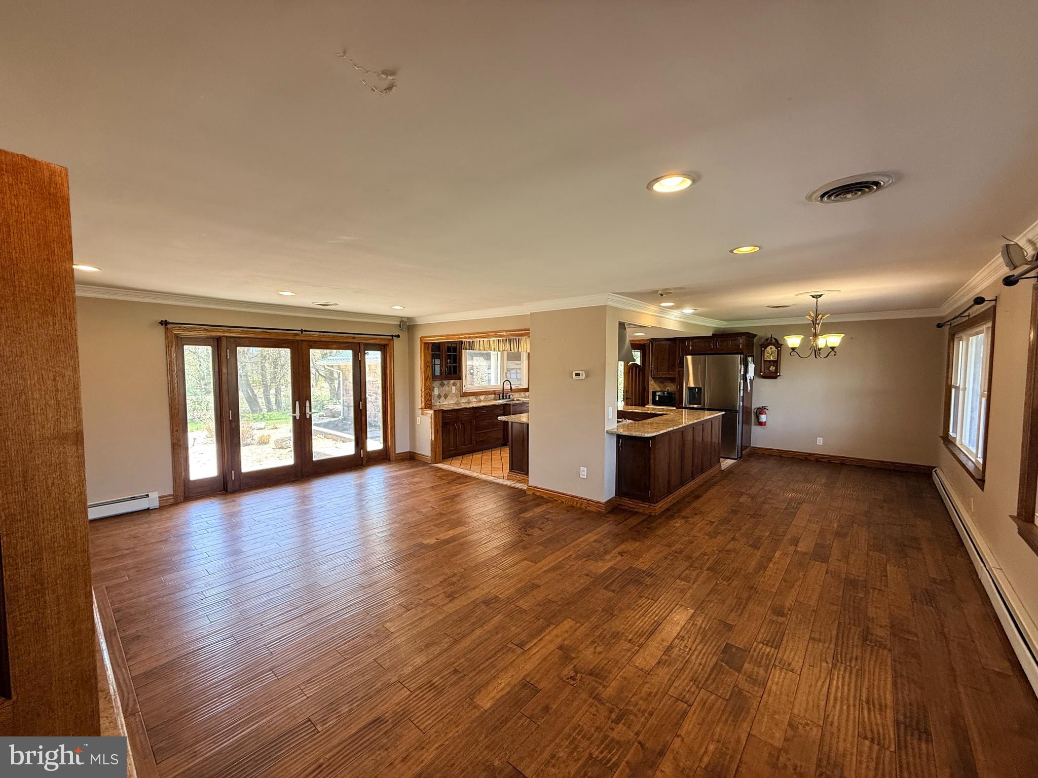 2360 Monmouth Road Jobstown, NJ 08041 - Photo 13 of 63 family view