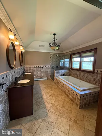 $3,000 | 2360 Monmouth Road, Jobstown, NJ 08041