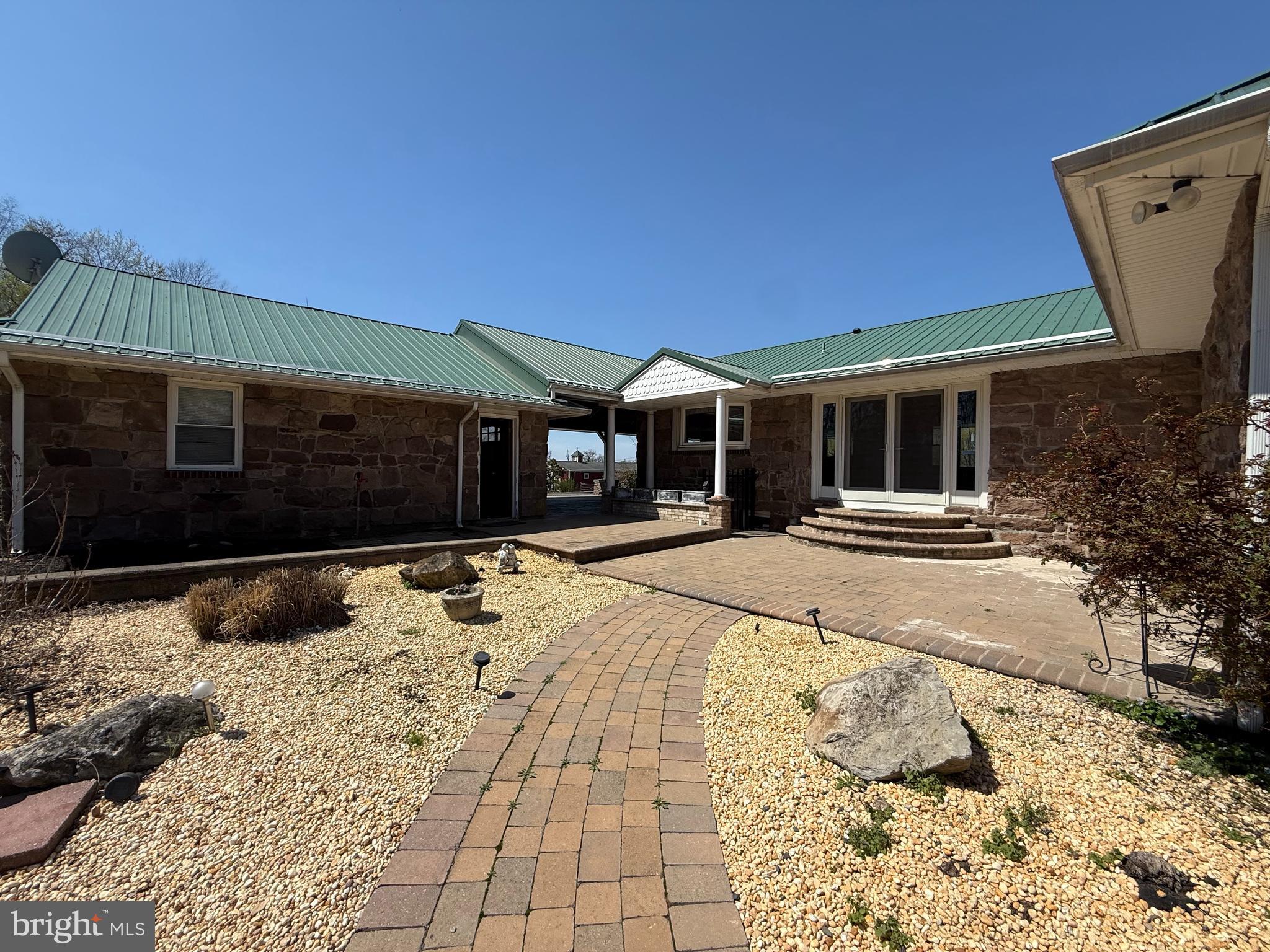 2360 Monmouth Road Jobstown, NJ 08041 - Photo 27 of 63 patio