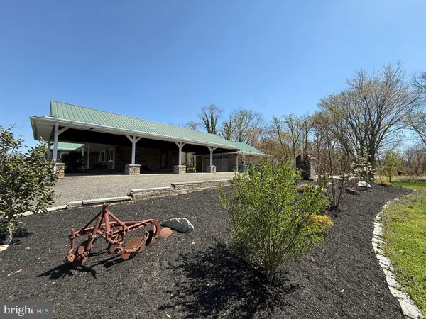 $3,000 | 2360 Monmouth Road, Jobstown, NJ 08041