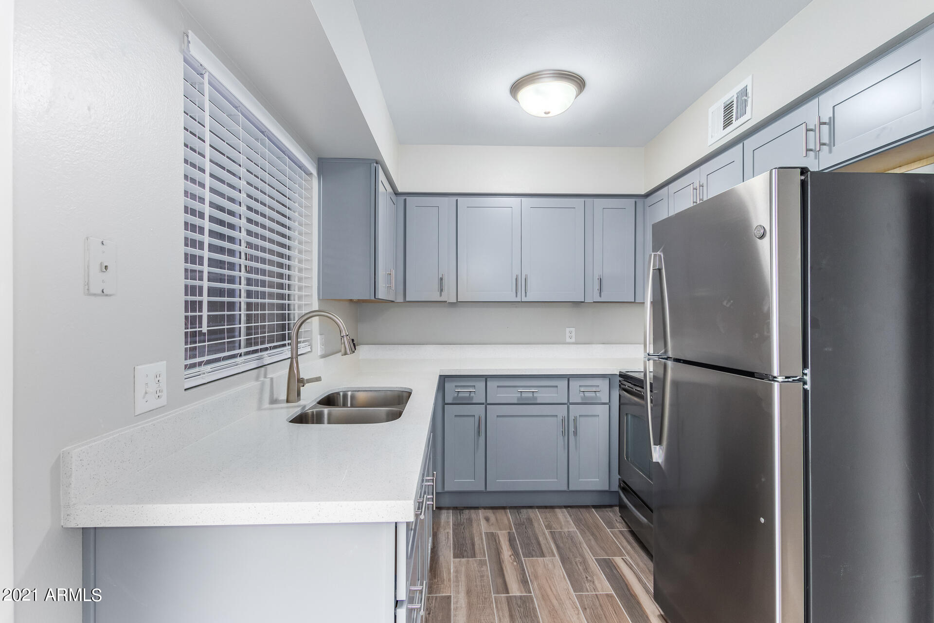 2612 East Lemon Street Tempe, AZ 85288 - Photo 12 of 24 0014-14 - lemon