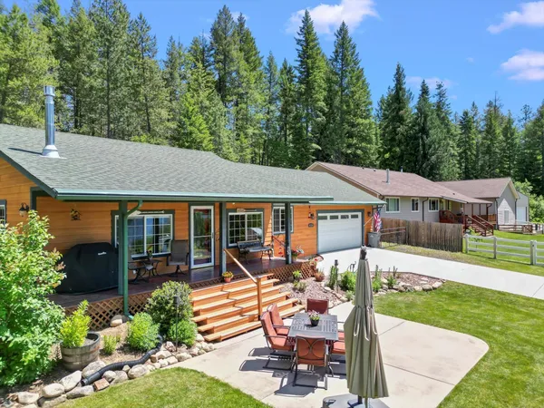 $500,000 | 42324 North Sylvan Road, Elk, WA 99009