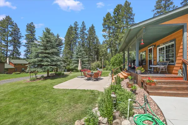 $500,000 | 42324 North Sylvan Road, Elk, WA 99009
