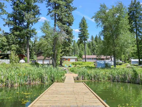 $500,000 | 42324 North Sylvan Road, Elk, WA 99009