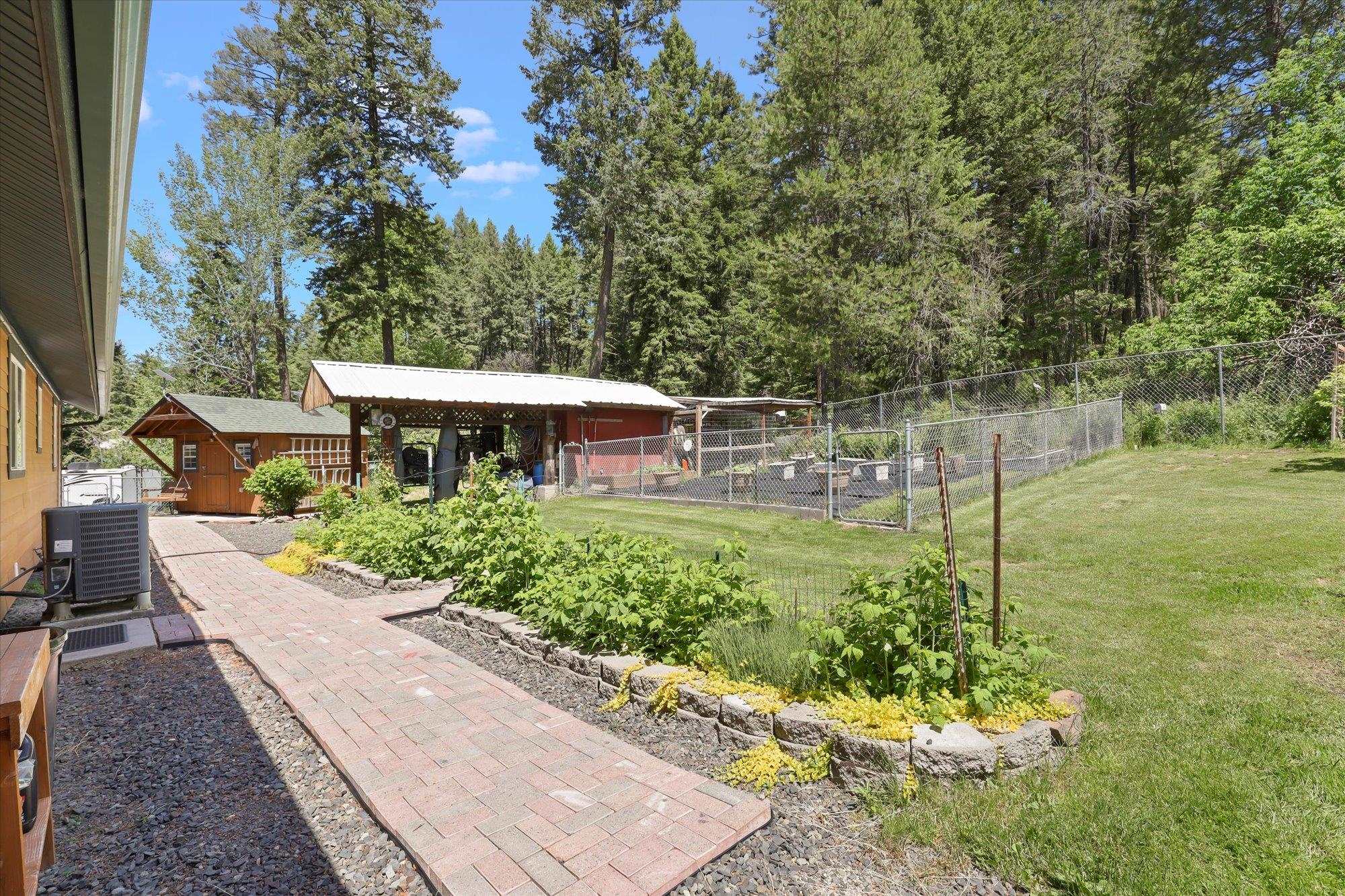 42324 North Sylvan Road Elk, WA 99009 - Photo 32 of 44