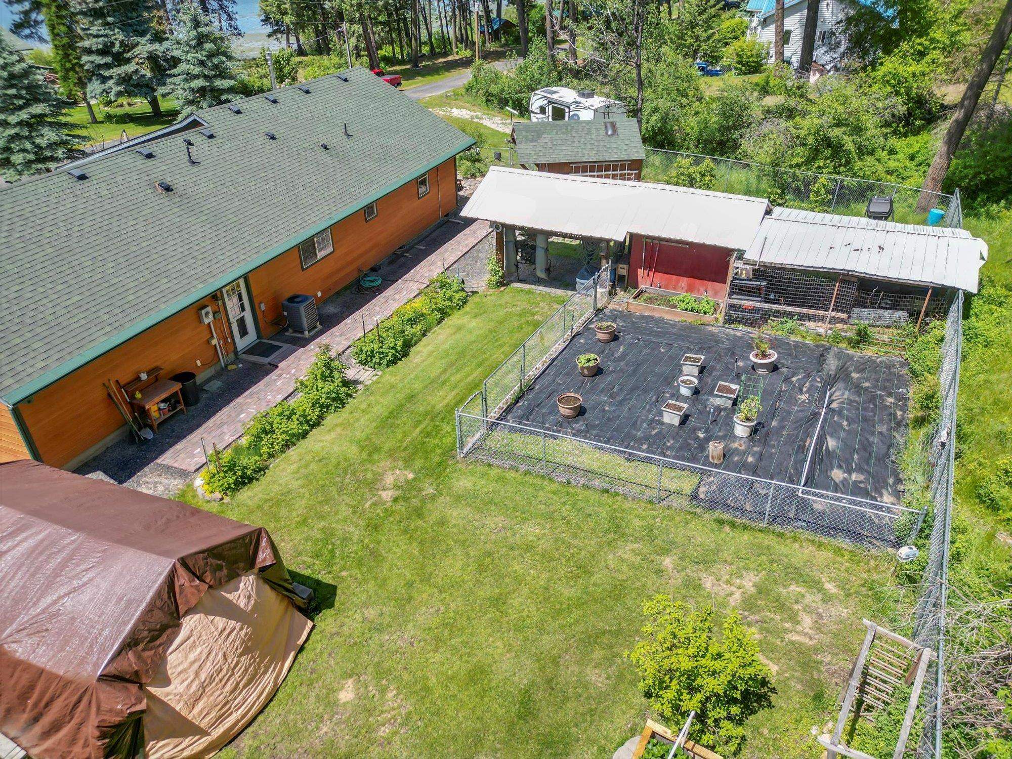 42324 North Sylvan Road Elk, WA 99009 - Photo 33 of 44