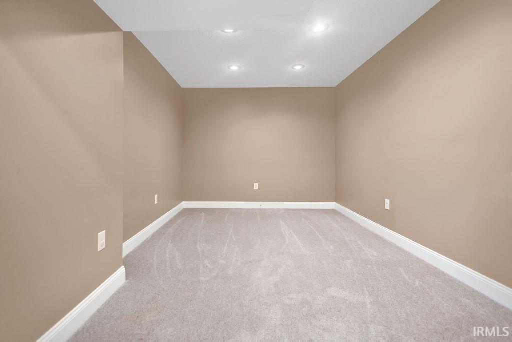 5376 South Fairfax Road Bloomington, IN 47401 - Photo 12 of 36 Gallery Image 12