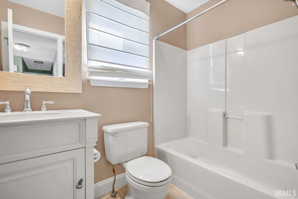 5376 South Fairfax Road Bloomington, IN 47401 - Photo 19 of 36 Gallery Image 19