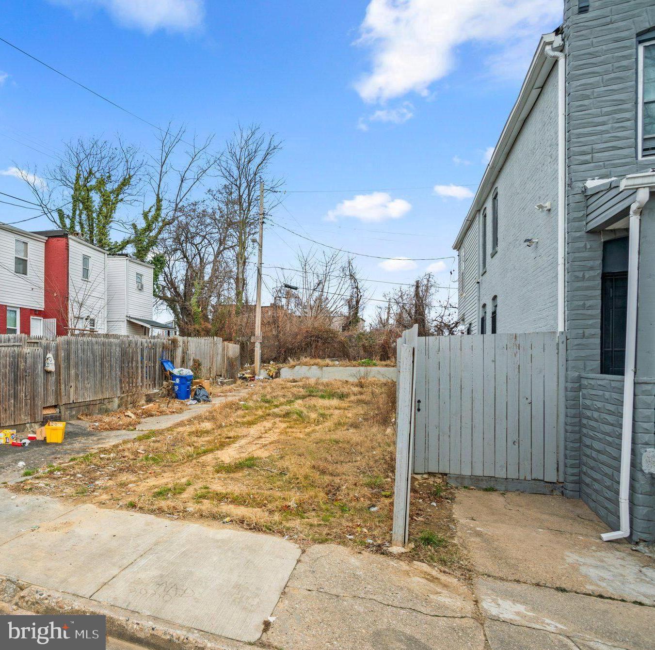 500 East 26th Street Baltimore, MD 21218 - Photo 1 of 7 a view of a backyard of the house