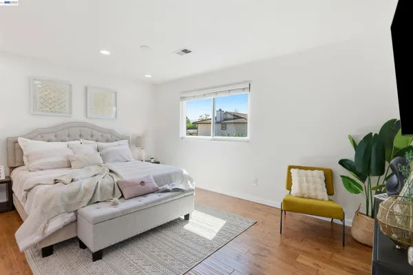 $1,150,000 | 8318 Mulberry Place, Dublin, CA 94568