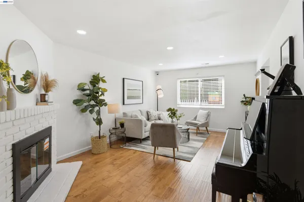 $1,150,000 | 8318 Mulberry Place, Dublin, CA 94568