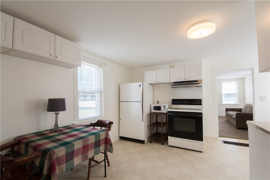 1778 West Main Road Middletown, RI 02842 - Photo 16 of 40