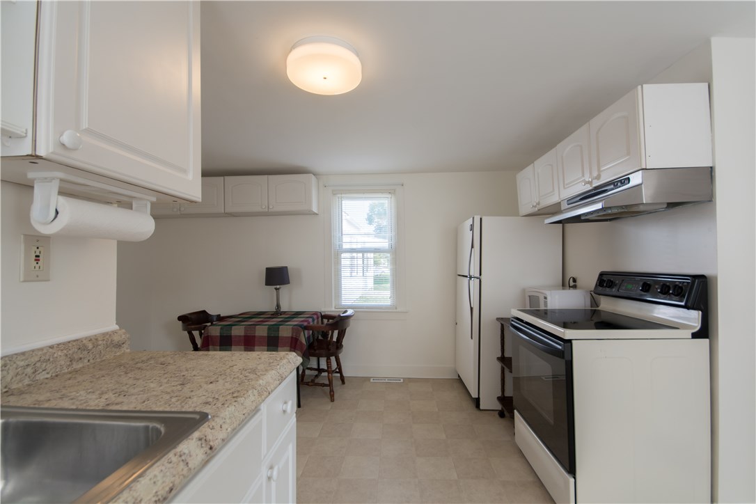 1778 West Main Road Middletown, RI 02842 - Photo 25 of 40