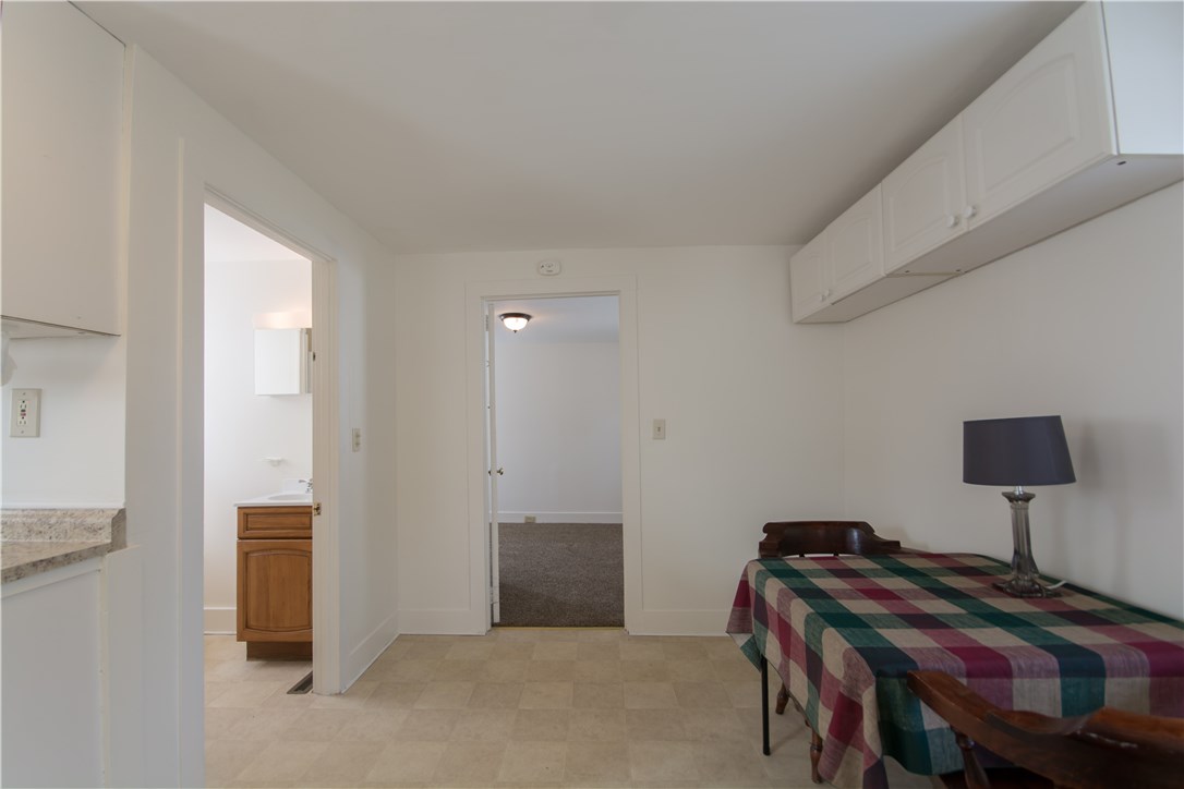 1778 West Main Road Middletown, RI 02842 - Photo 28 of 40