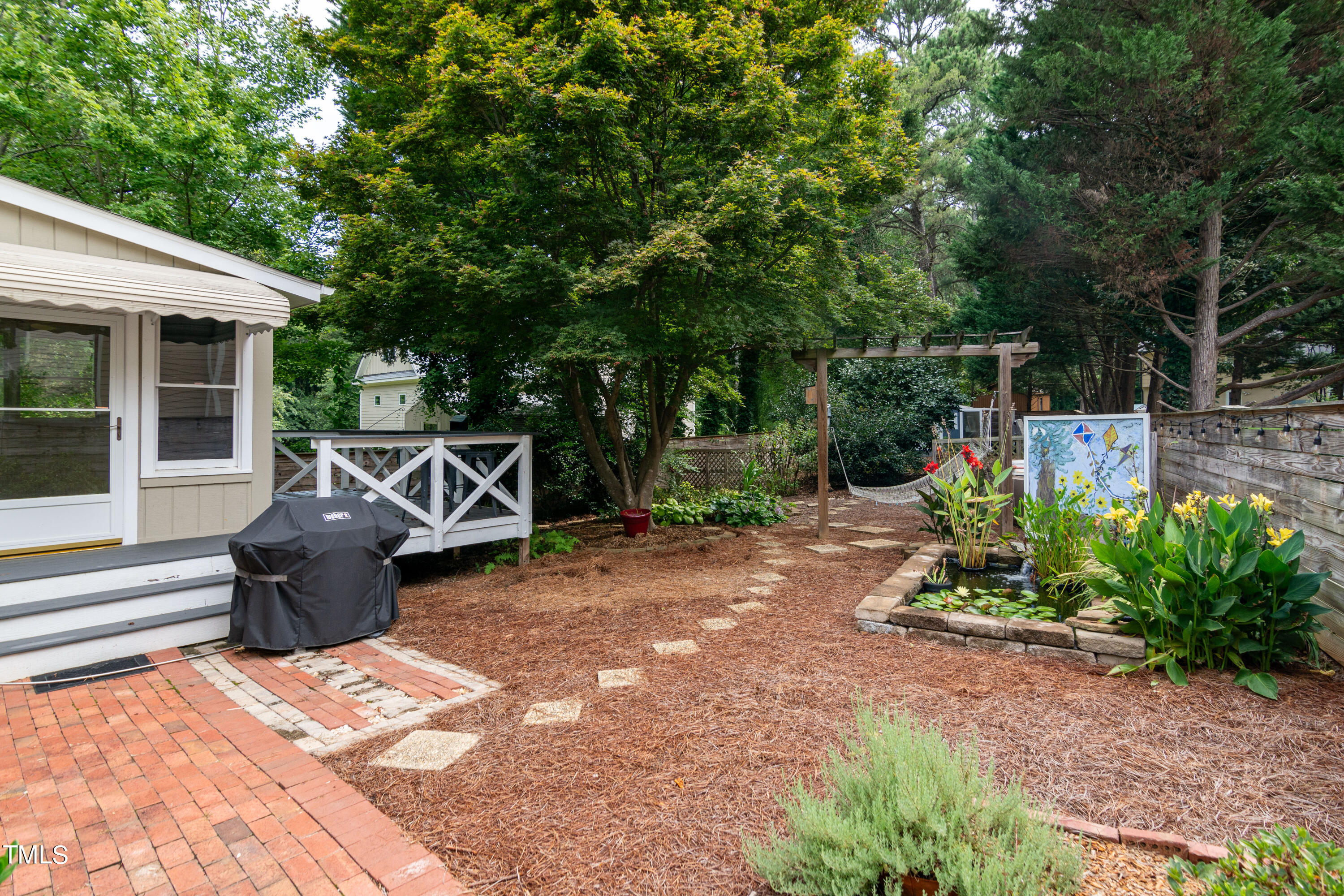 806 Temple Street Raleigh, NC 27609 - Photo 32 of 33 RJP_X_1763