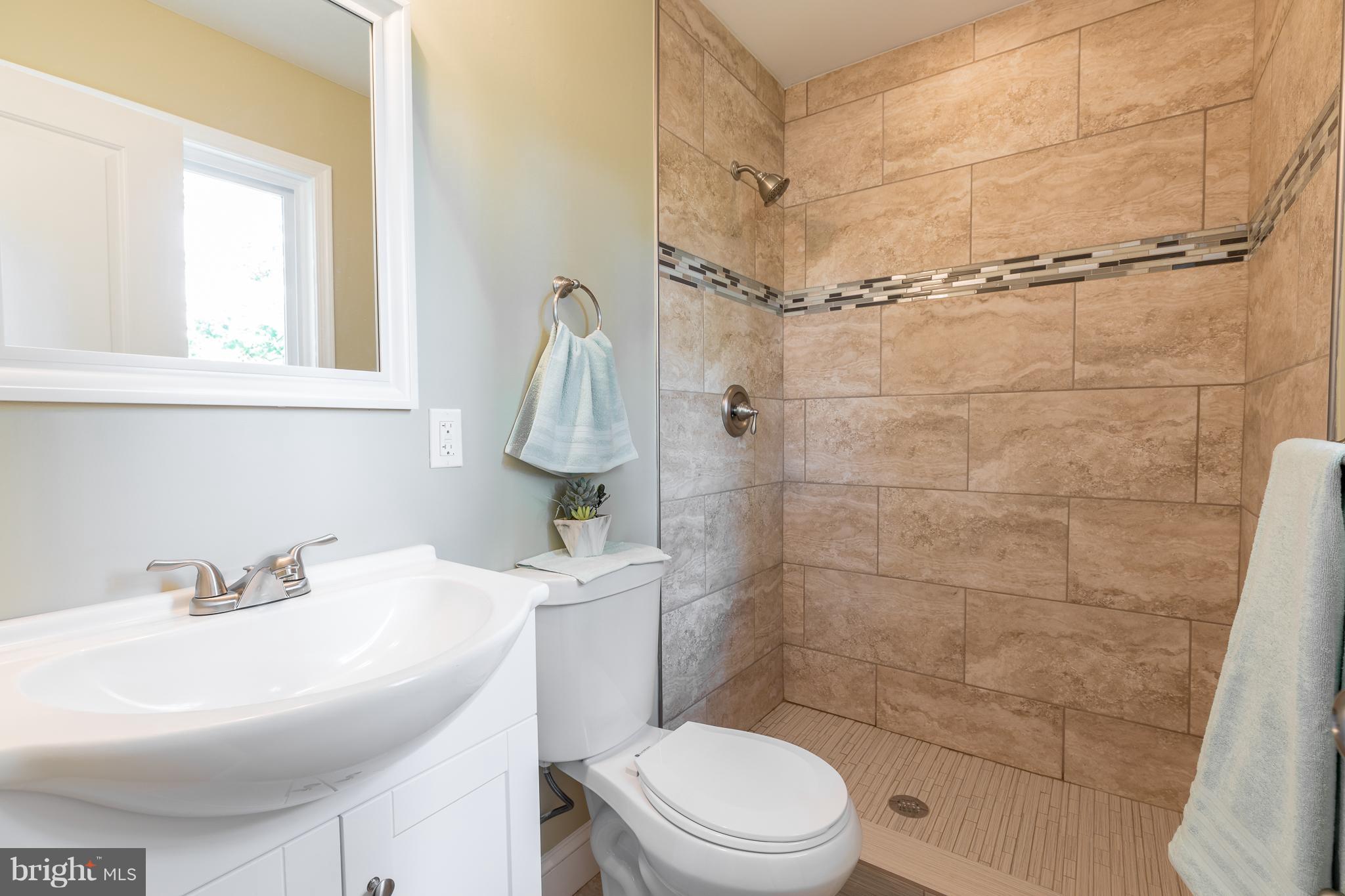 4307 Havelock Road Lanham, MD 20706 - Photo 11 of 29 Bath