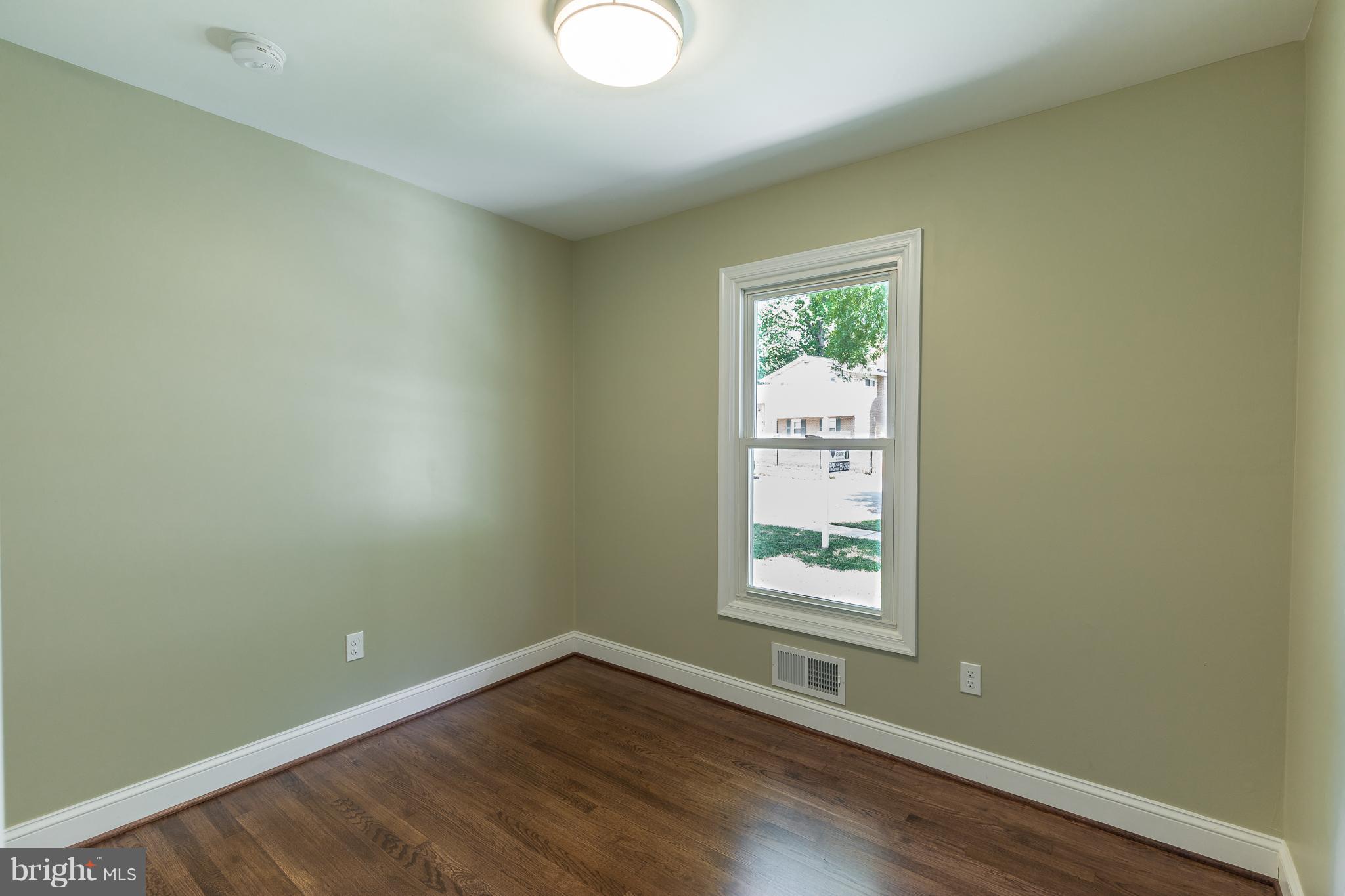 4307 Havelock Road Lanham, MD 20706 - Photo 9 of 29 Bedroom