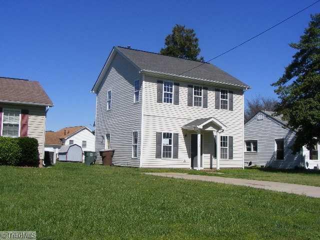 3112 Fieldale Road Greensboro, NC 27406 - Photo 2 of 11 Exterior Front. left side