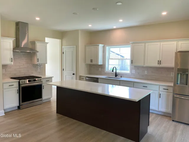 $599,900 | 218 Consaul Road, Colonie, NY 12205