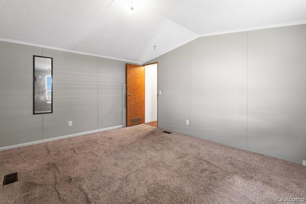 351 North Squirrel Road, Unit 26 Auburn Hills, MI 48326 - Photo 8 of 16