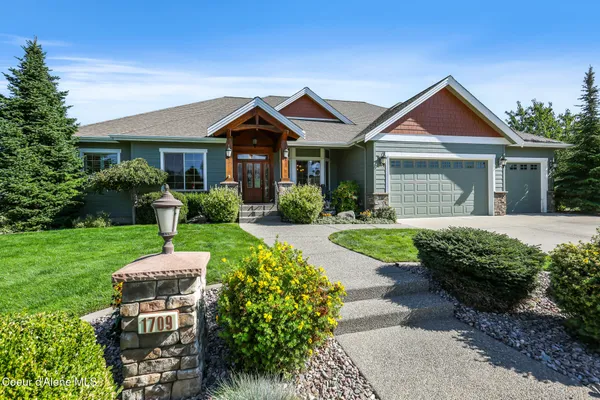 $939,900 | 1709 South Steen Road, Greenacres, WA 99016