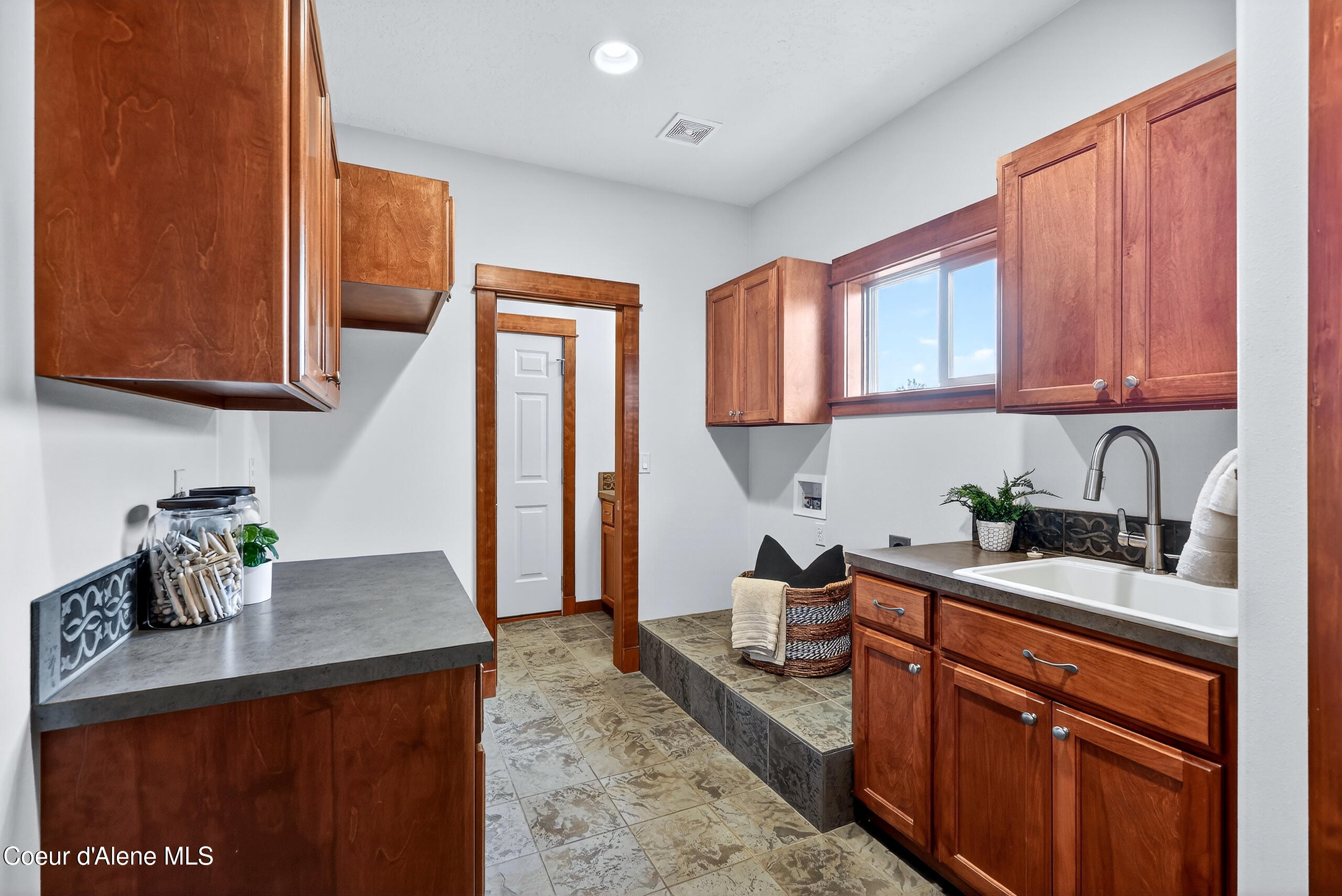 1709 South Steen Road Greenacres, WA 99016 - Photo 16 of 49 9N5A0486