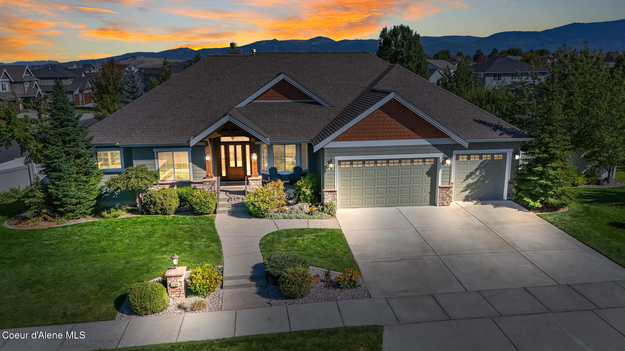 1709 South Steen Road Greenacres, WA 99016 - Photo 2 of 49 DJI_20250923141839_0053_D